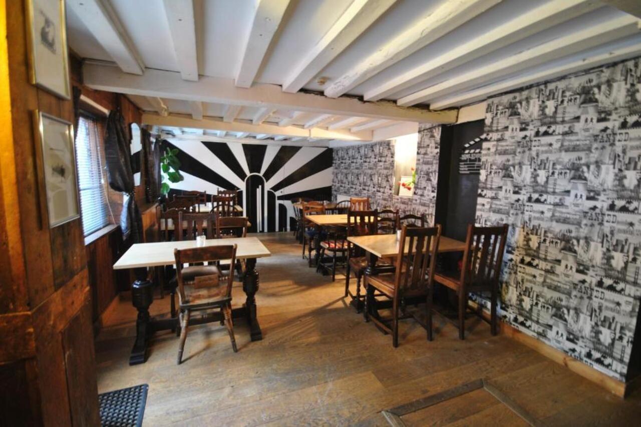 The Longboat Inn Hikkaduwa Dış mekan fotoğraf
